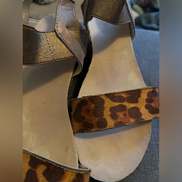 Leopard print wedge sandals - Picture 6 of 6